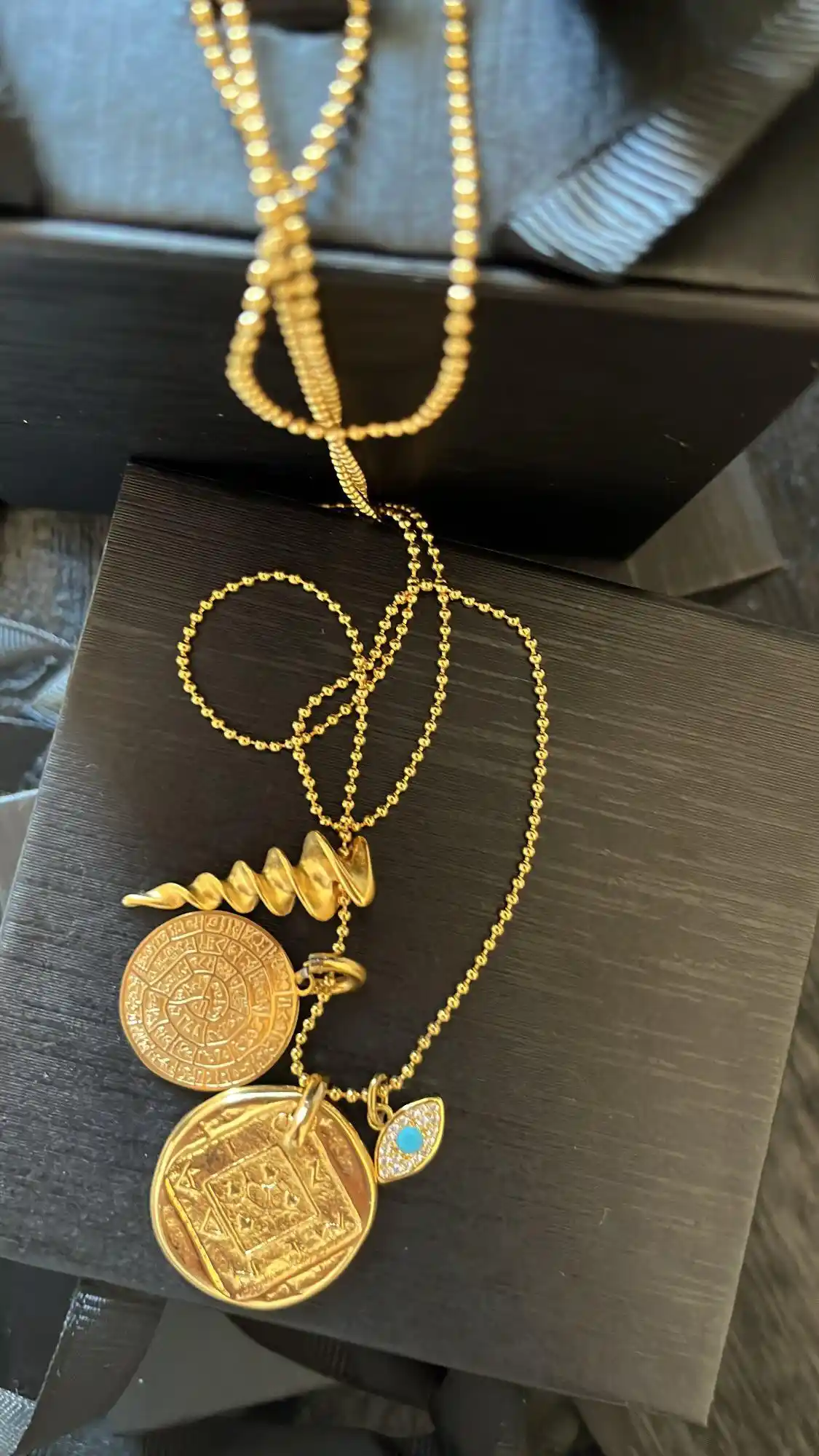 image16 LYRA CHARM NECKLACE - Image 1